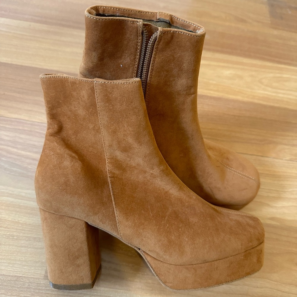 JEFFREY CAMPBELL brown suede boots